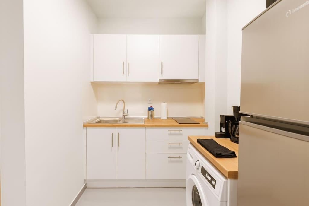 Snug With Shared Garden V Apartment *