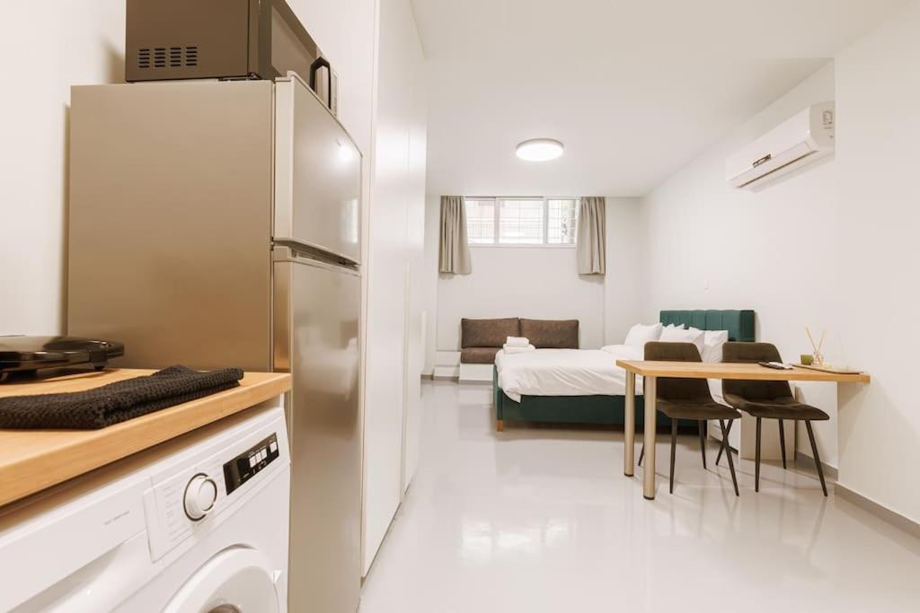 Apartment Snug With Shared Garden V Athens