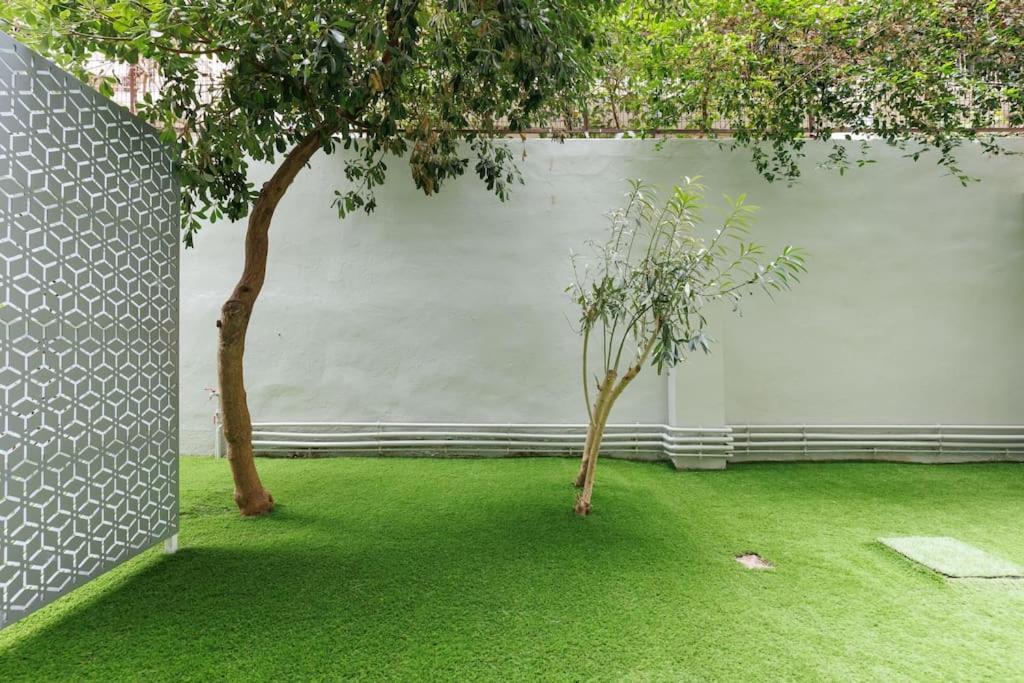 Snug With Shared Garden V Athens