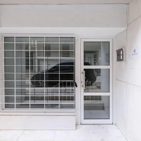 Snug Studio Apartment With Shared Garden V Athens Exterior photo