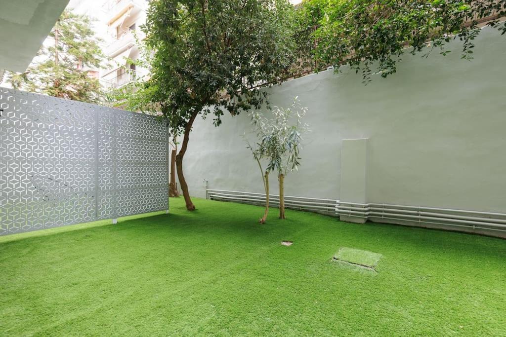 Apartment Snug With Shared Garden V *
